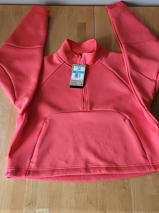 Nike Dri-FIT Prima 1/2-Zip Cropped Training Top - Picture 3 of 16